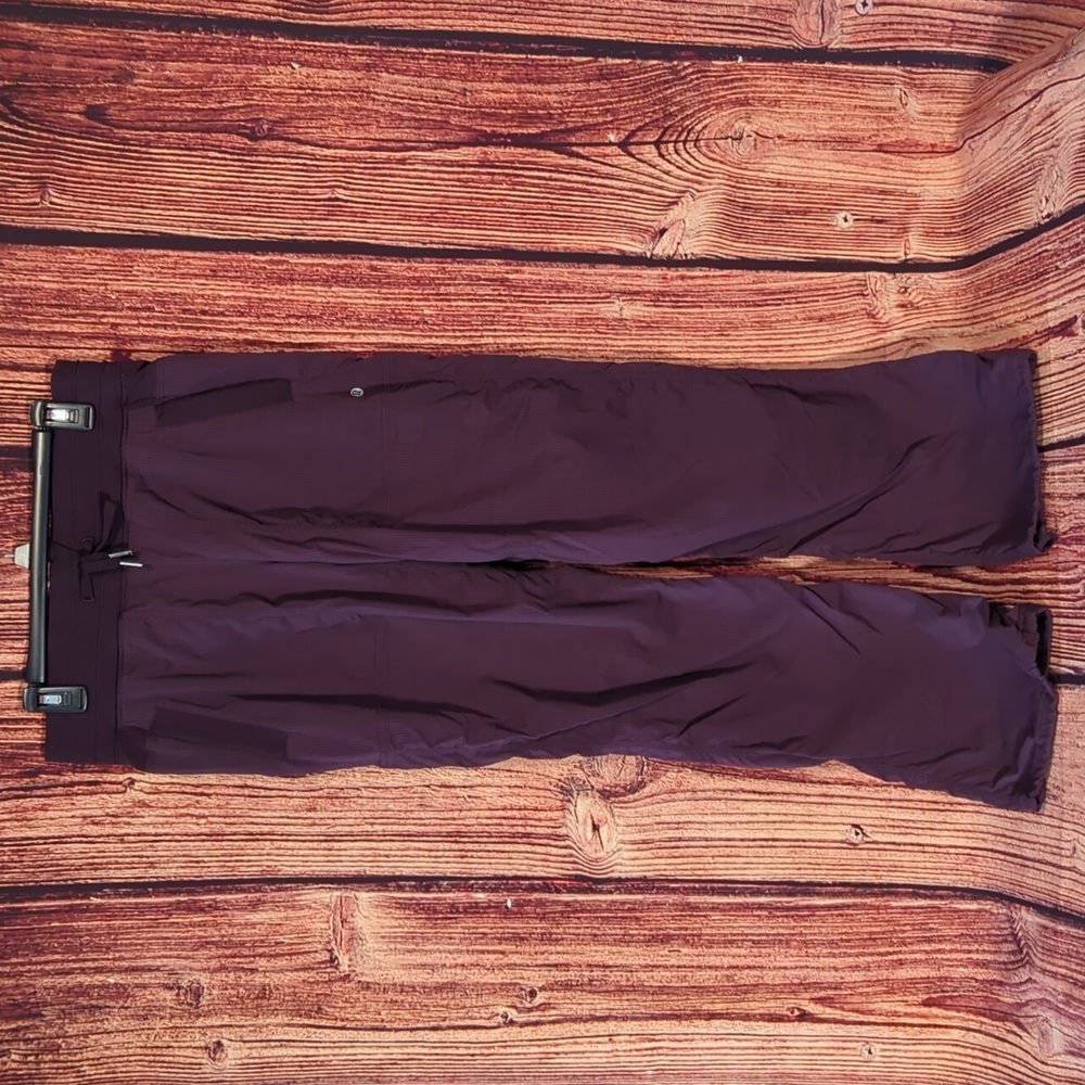 Lululemon Dance Studio unlined pants size 8